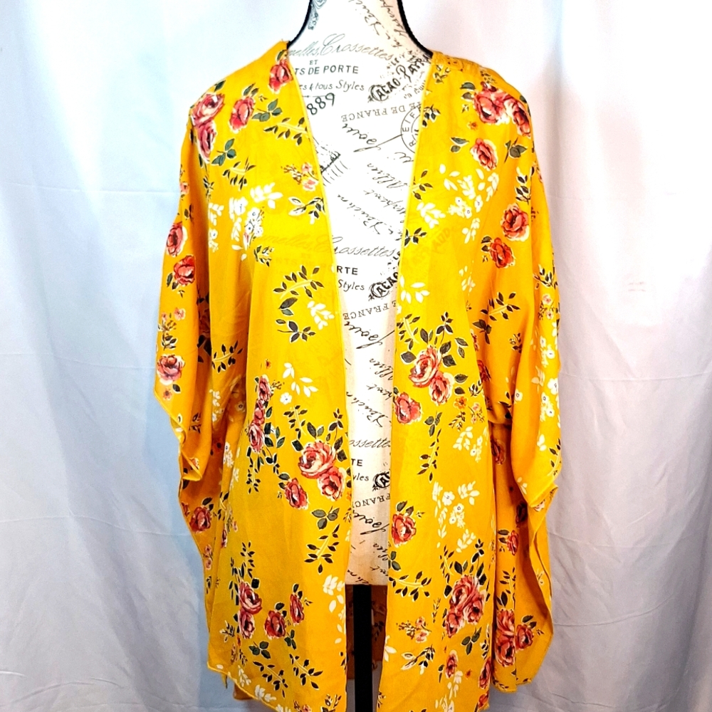 NOBO KIMONO size Large. Nwot